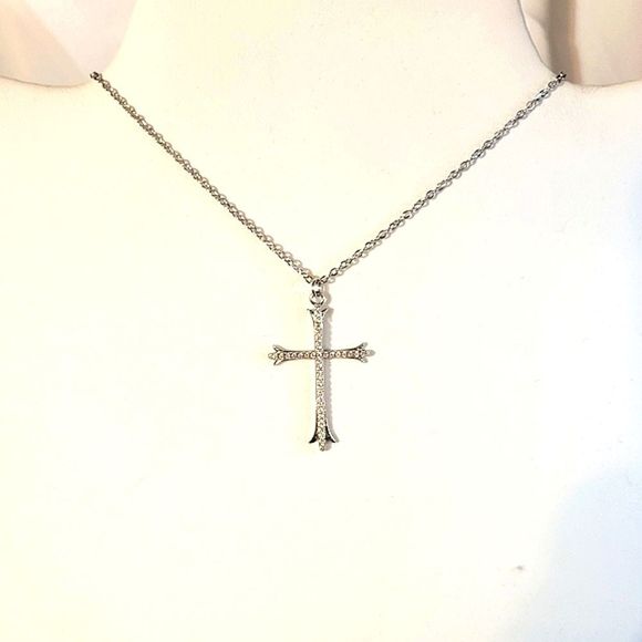 NWB GORGEOUS CZ PAVE CROSS. Silver plated with chain necklace. - Picture 2 of 4